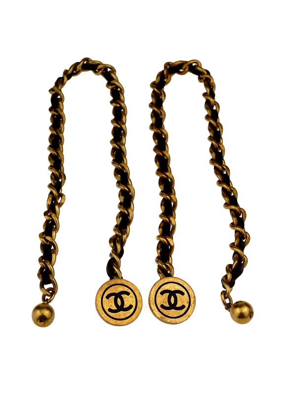 Vintage 1993 CHANEL Leather Chain CC Medallion Cu… - image 3