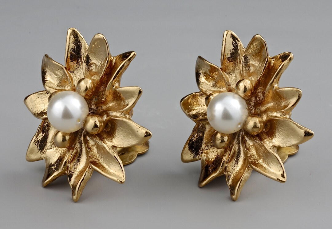 Vintage YVES SAINT LAURENT Flower Pearl Earrings - Etsy