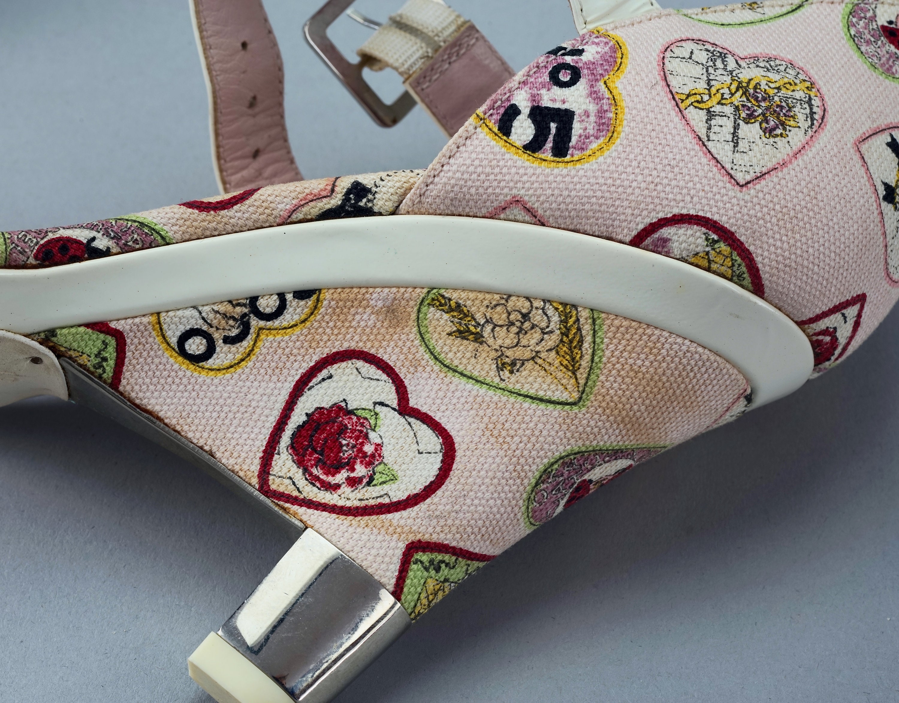 Vintage CHANEL Logo Heart Print Open Toe Ankle Strap High