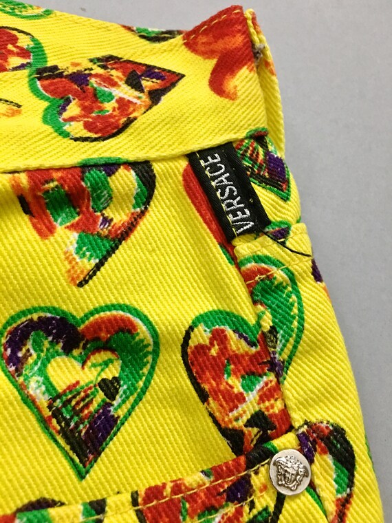 Vintage 1997 GIANNI VERSACE SIGNATURE Multicolour Heart Vintage 1997 GIANNI VERSACE SIGNATURE Multicolour Heart