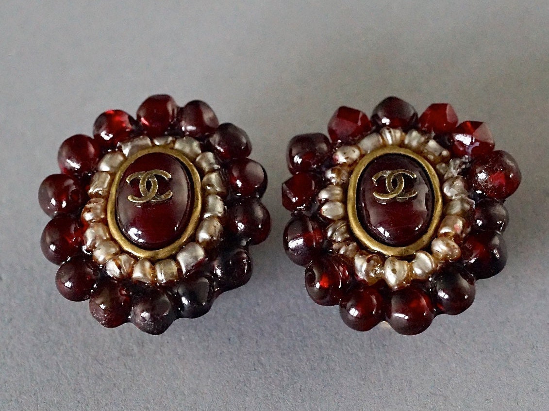 Vintage CHANEL Logo CC Gripoix Ruby Pearl Earrings 