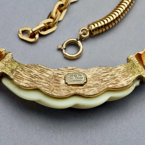 クリスチャンディオール ネックレス 年代物 ヴィンテージ 1974年 クリスチャン ディオール ツイスト ベージュ