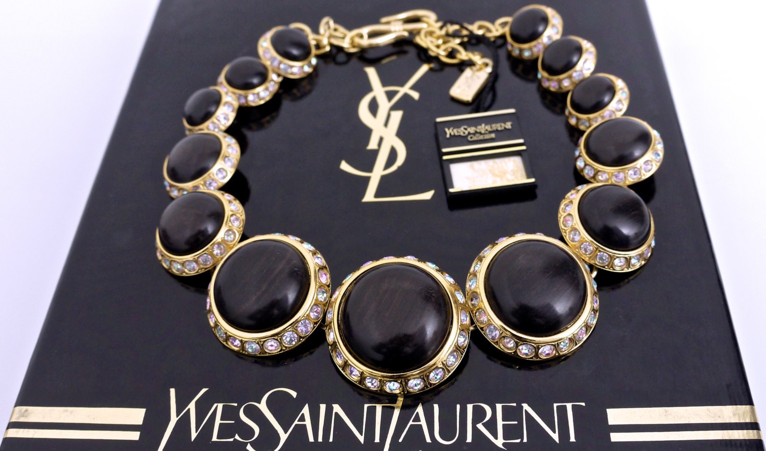 Collier Ras De Cou YVES ST LAURENT Vintage En Cuivre Des Années 70 - Occasion
