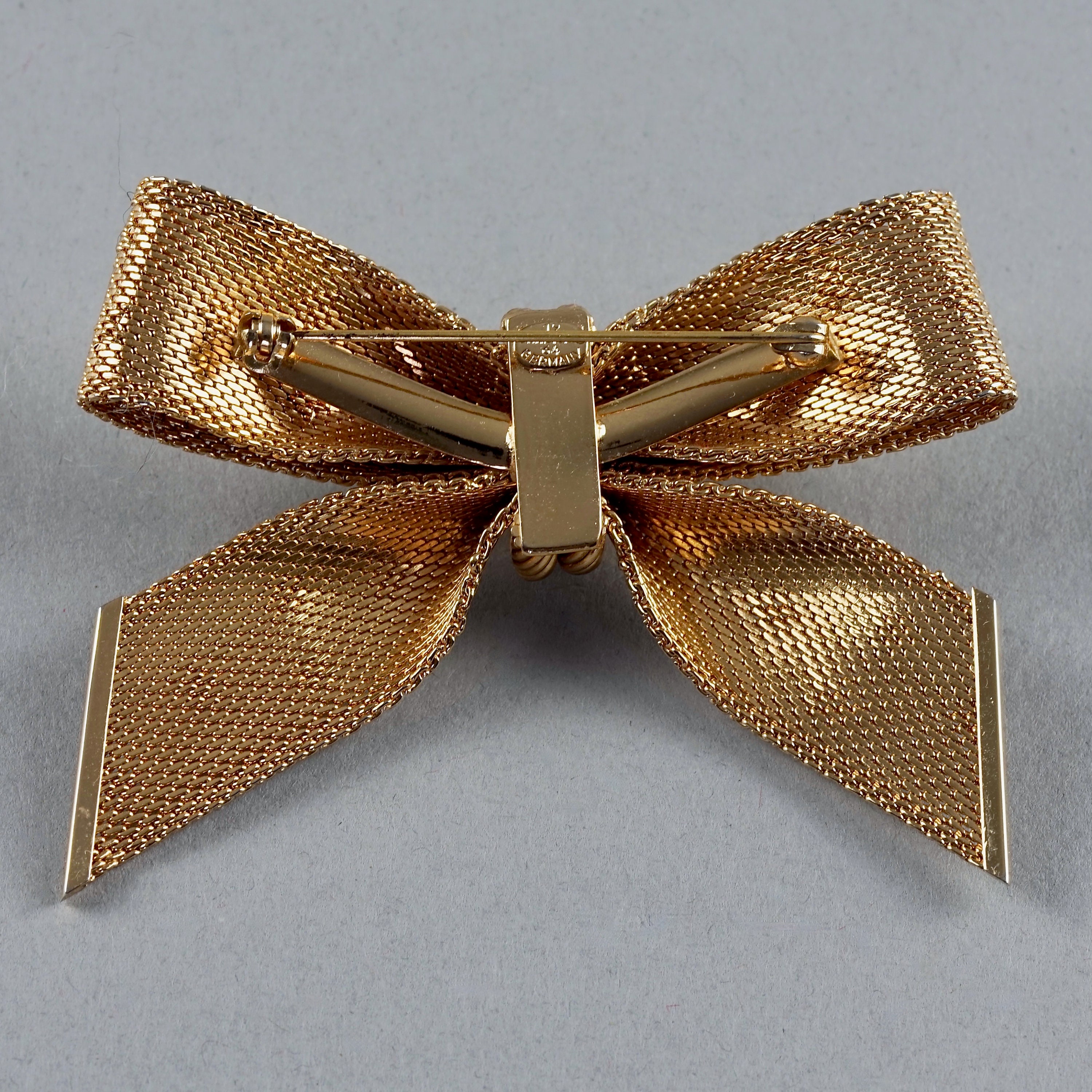 Vintage 1964 CHRISTIAN DIOR French Bow Mesh Brooch - Etsy Vintage 1964 CHRISTIAN DIOR French Bow Mesh Brooch - Etsy