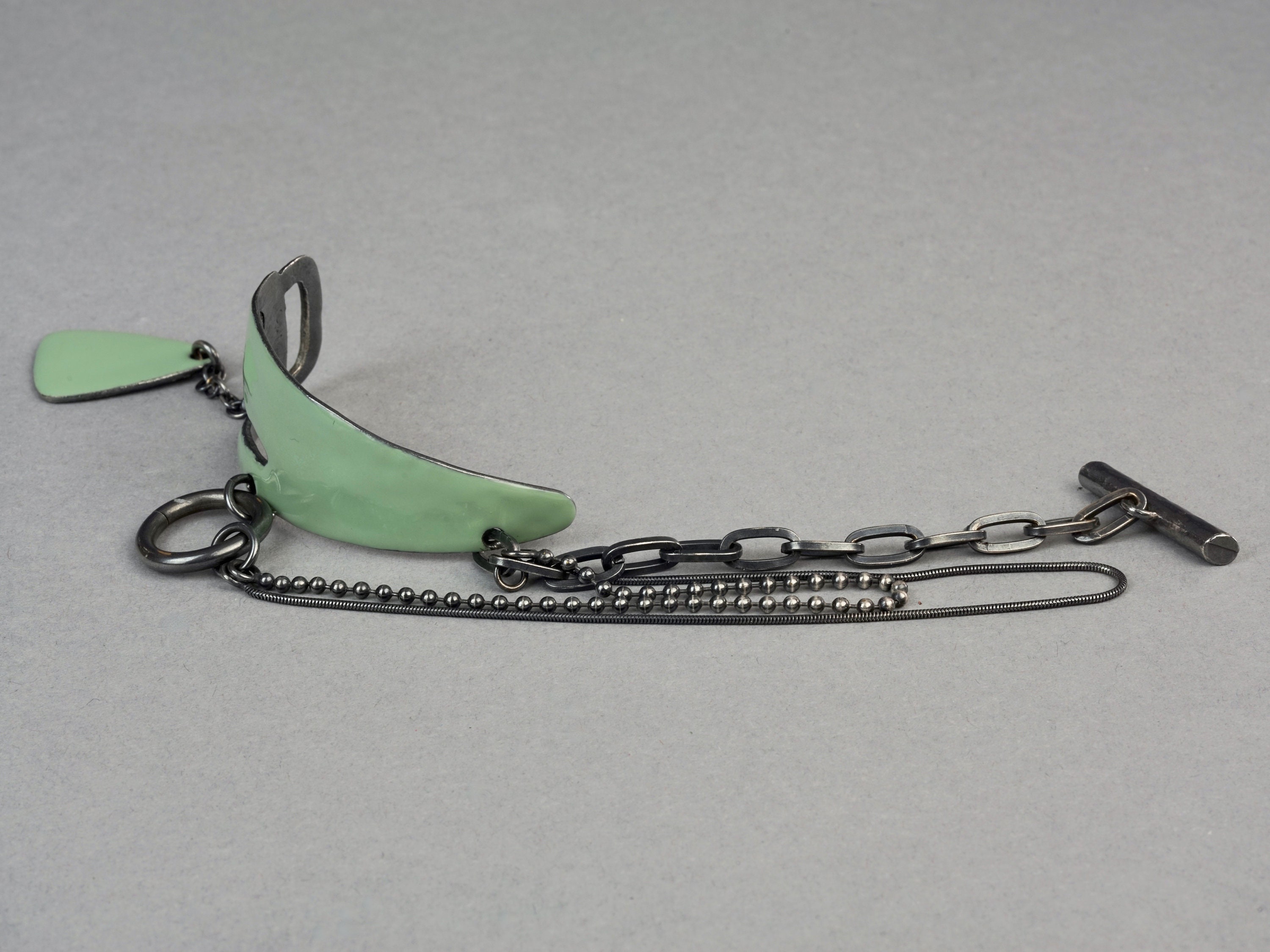 ヴィンテージ ジャンポール・ゴルチエ マルチチェーン エナメル