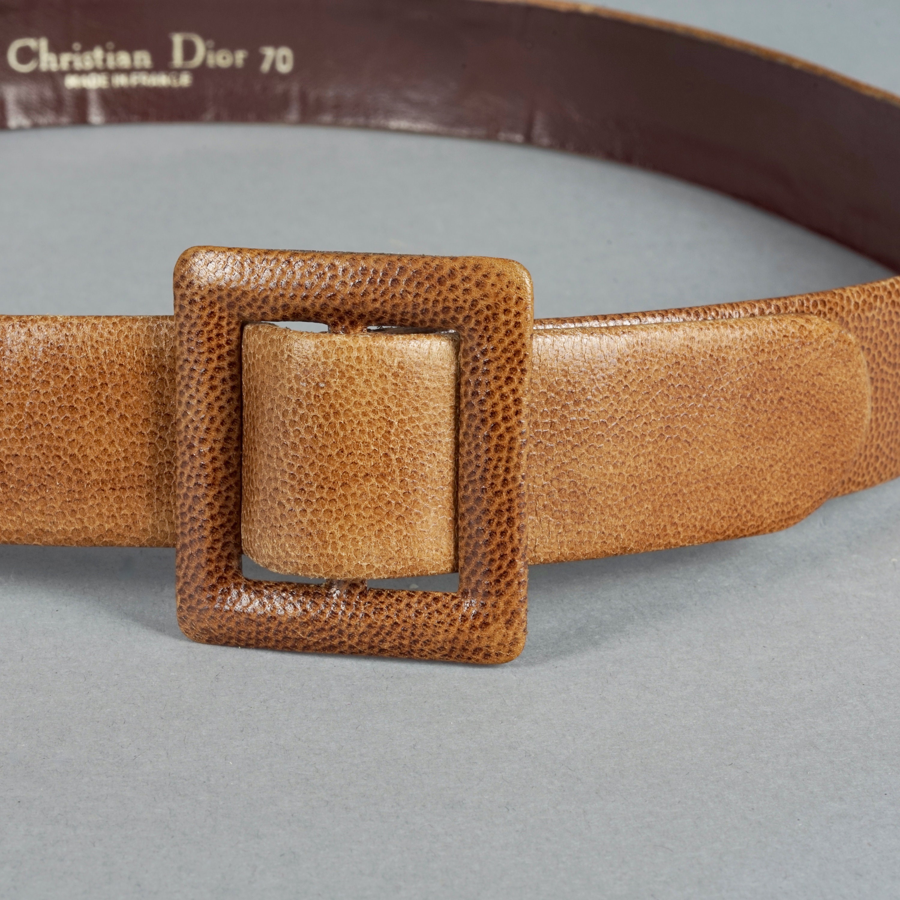 Vintage CHRISTIAN DIOR Lion Head Charms Brown Leather Belt  display picture 2