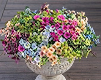 16 paquets de fausses fleurs de marguerite résistantes aux UV | Jardinière décorative d'extérieur en eucalyptus