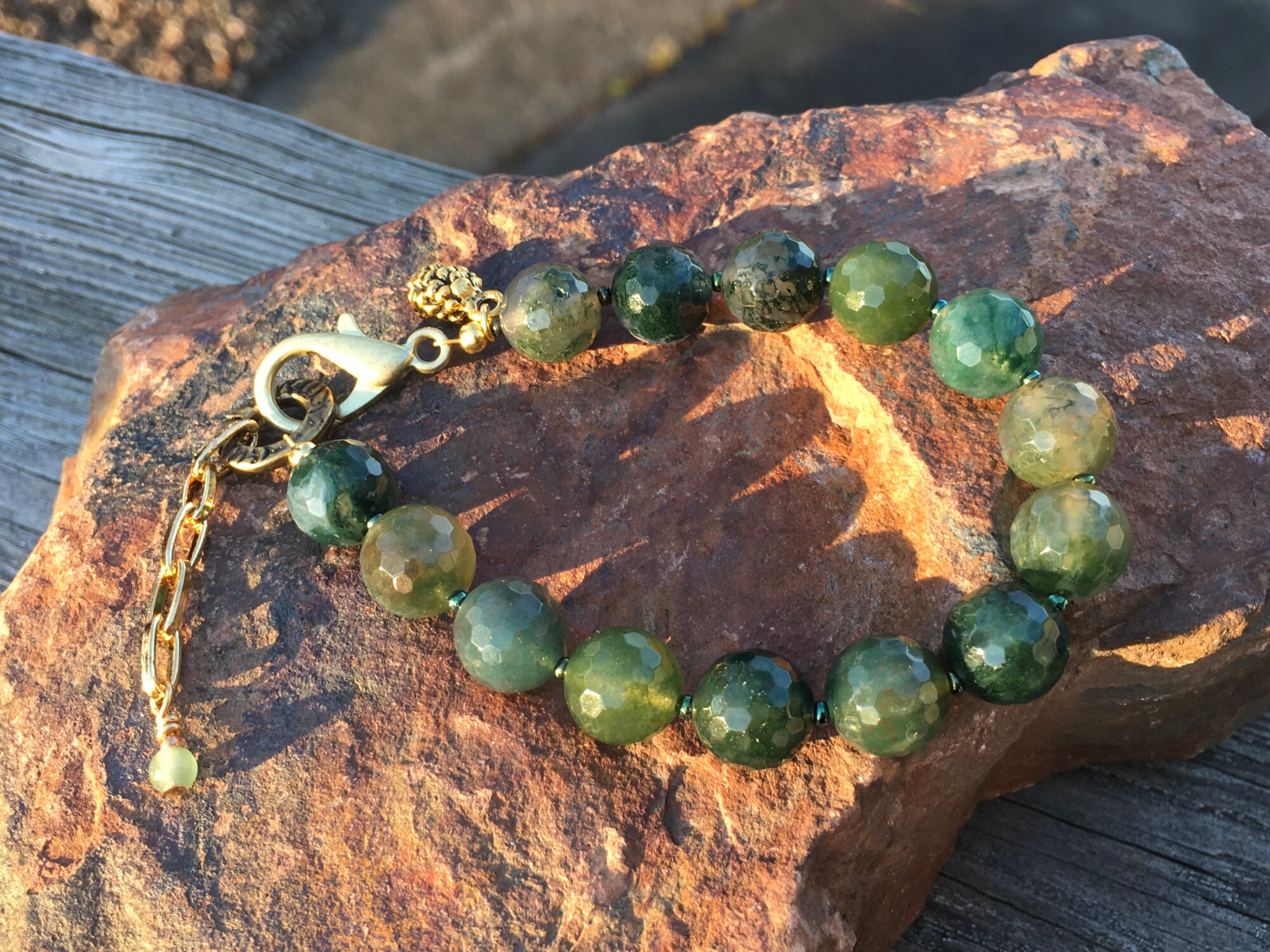 Green Stone Bracelet With Oxidized Damru Charms: Gift/Send QFilter Gifts  Online J11141551 |IGP.com