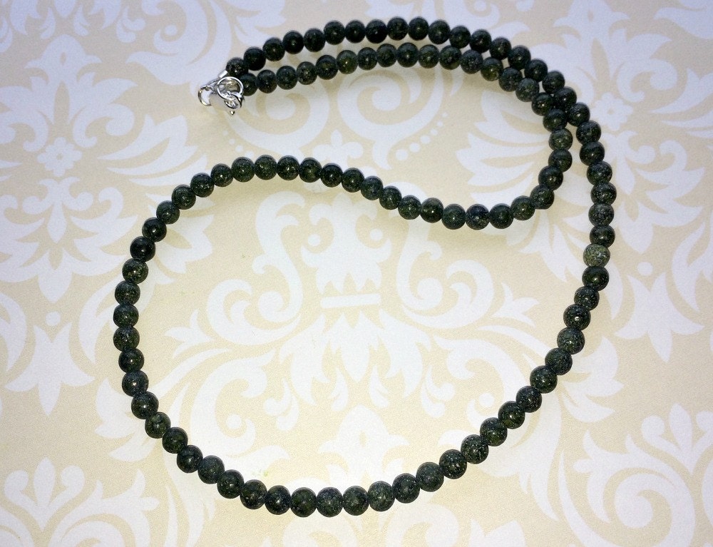 Russian Serpentine Small Beaded Necklace Green Stone Necklace, Green