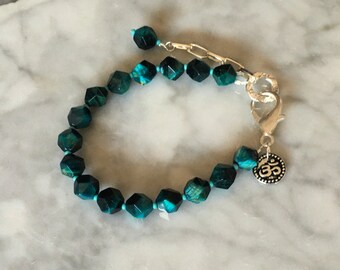 Blue Green Tiger Eye and Seed Bead Adjustable Bracelet, Hawk's Eye, Teal/ Turquoise Blue Color Star Cut Gem Bracelet