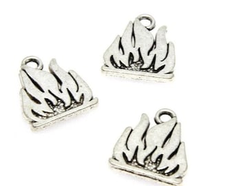 Flame Charms Campfire Charms Antique Silver 18 x 16 mm - ts1823