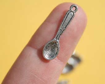 60 Spoon Charms Cutlery Charms 24 x 6 mm Antique Silver Tone U.S Seller ts1894