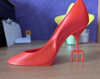3D-utskriven röd treuddsko med klack | Moderiktig skrivbordsdekoration | Presentidé för modeentusiaster | Anpassningsbar