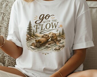Camiseta "Go With The Flow Beaver", camiseta divertida con estampado de naturaleza, camiseta con un lindo animal de río, regalo para acampar al aire libre.