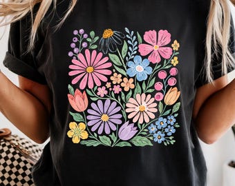 Aquarell Boho Wildblumen Shirt, buntes Blumengraphik-T-Shirt, Frühlingsgarten-T-Shirt, Cottagecore Blumen-Liebhaber-Geschenk