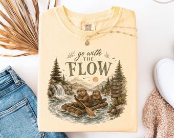 Camiseta "Go With The Flow Beaver", camiseta vintage con estampado de naturaleza, camiseta con un lindo animal de río, regalo para acampar al aire libre.