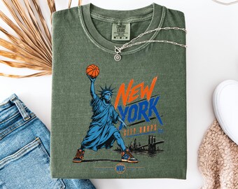 New York Basketball Shirt, Freiheitsstatue Hoops T-Shirt, NYC Streetwear Grafik-T-Shirt, Retro City Sport Geschenk