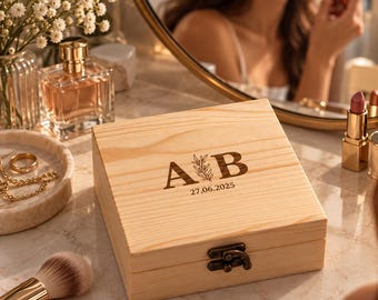Personalized Wooden Jewelry Box, Custom Engraved Keepsake Box, Wedding Gift for Couple, Anniversary Gift, Bridal Jewelry Box