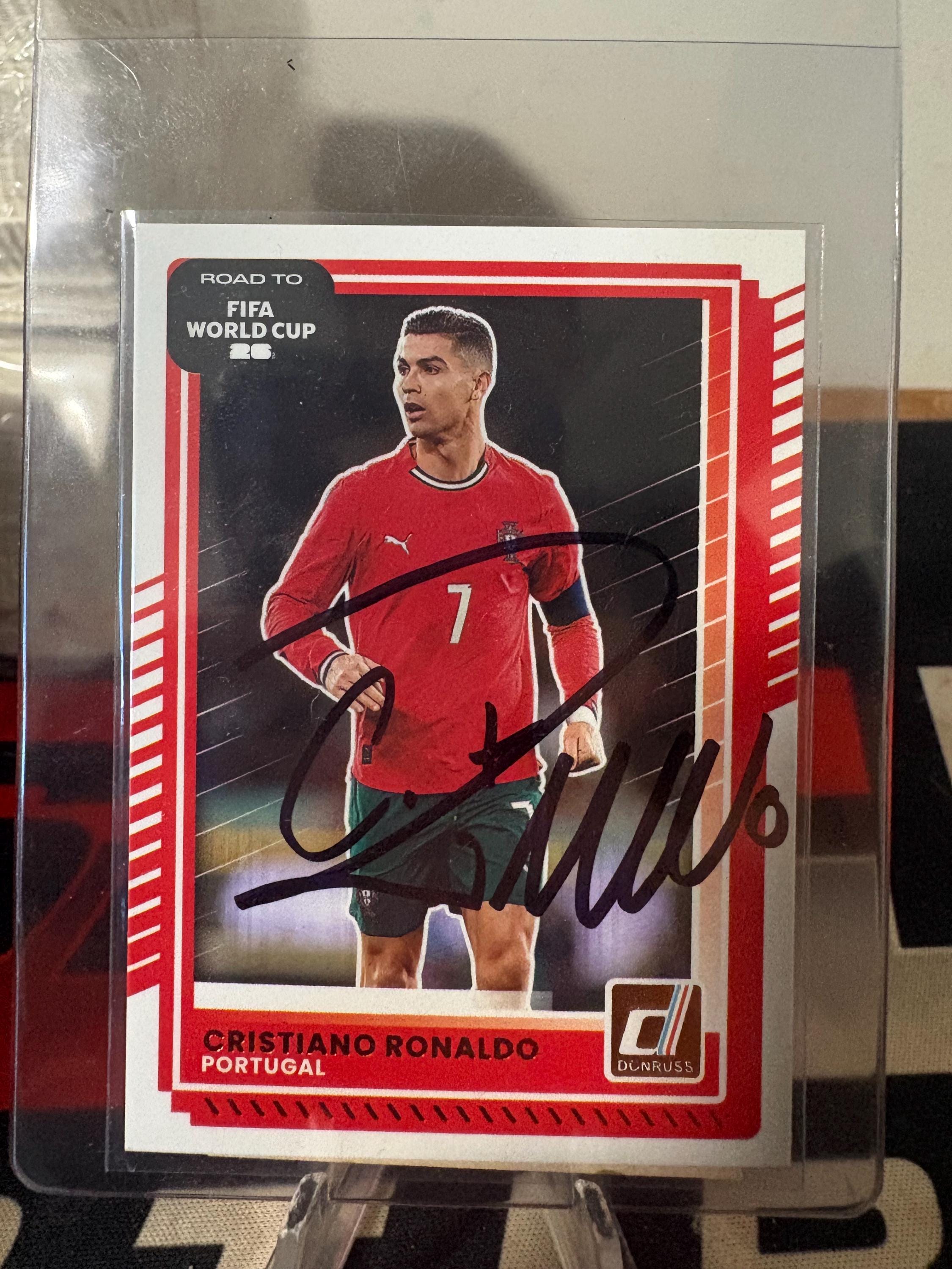 Cristiano ronaldo autographed card - Etsy 日本