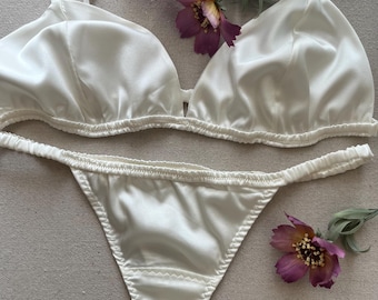 Ensemble de lingerie en soie