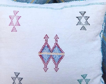 Funda de almohada de seda Sabra hecha a mano – Auténtica funda de cojín lumbar con bordado bereber