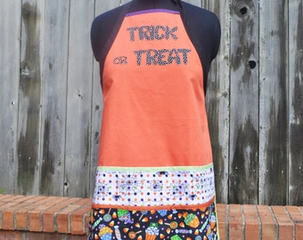 Halloween Apron with a place for everything