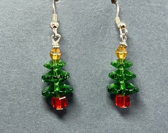 Christmas Tree Earrings made with glass beads