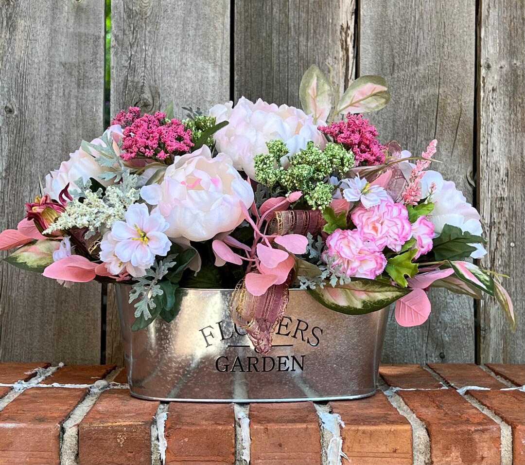 Beautiful Floral Arrangement in Soft Pinks and Greens - Etsy Canada