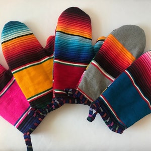 Oven Mitt - Serape / Hecho en Mexico / Mexican Kitchen / Mexican Party / Fiesta Kitchen / Mexican Decor / Cinco de Mayo