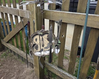 Campanilla de viento hecha con cucharas de plata personalizadas