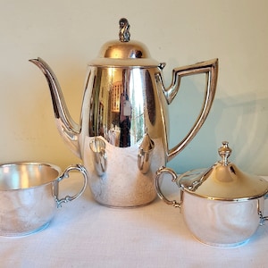 Vintage Oneida Silversmiths Silverplate Coffee Pot Hinged Lid with Mismatched Creamer and Sugar