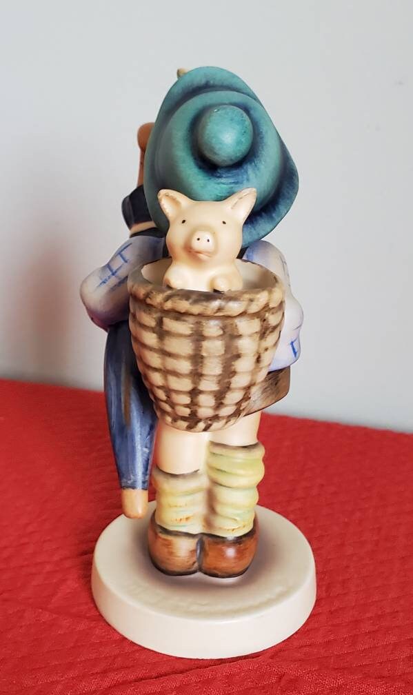 Goebel Hummel Figurine TMK 4 