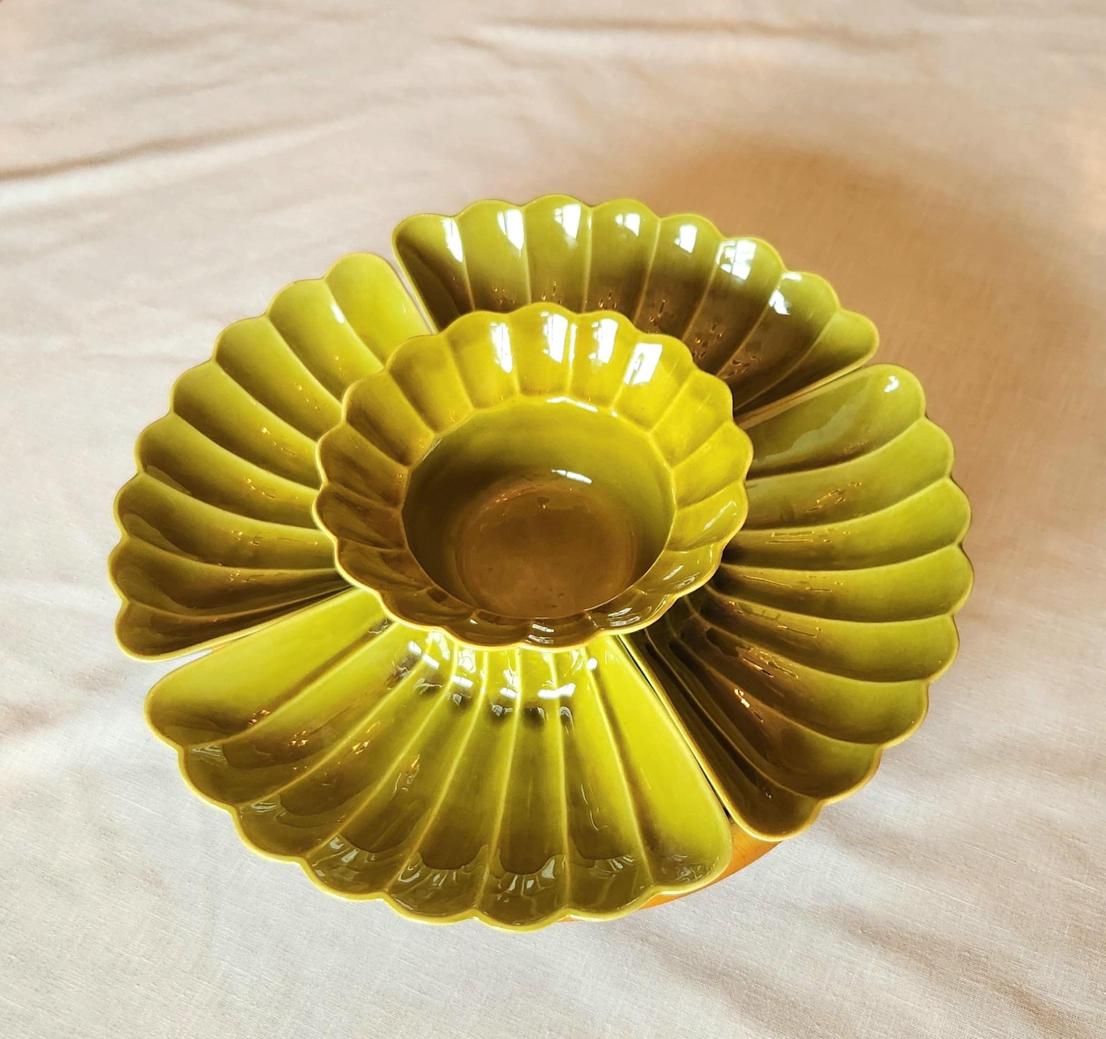 Vintage California Pottery Avocado Green 6-Piece Lazy Susan