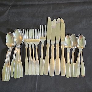 Community Paul Revere Stainless Flatware 24 Piece Set Silverware Place Settings Oneida