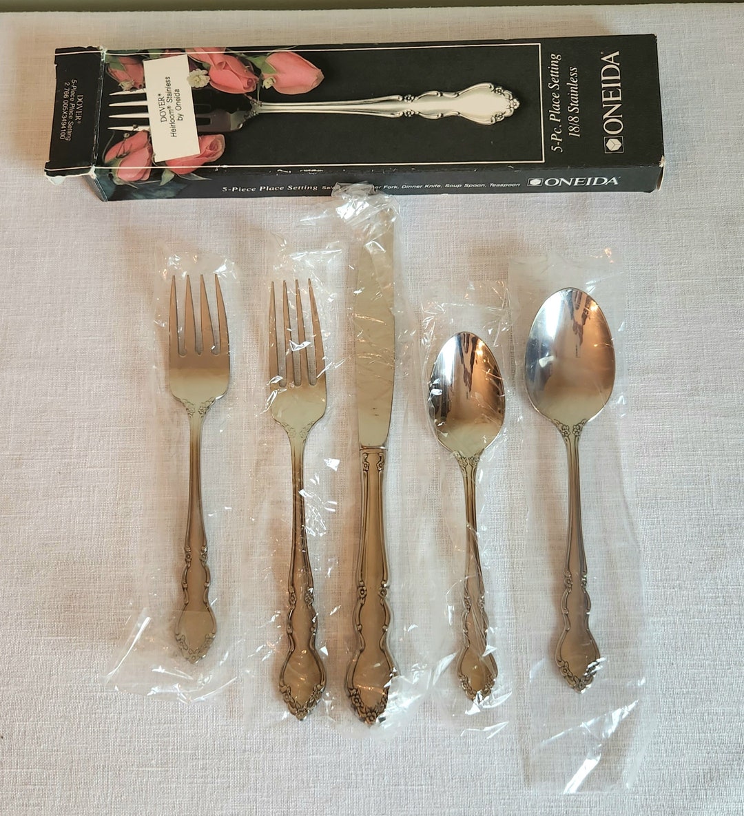 Vintage Oneida Dover Stainless Flatware 4 Piece or 4 Piece Place
