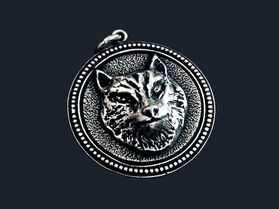 Wolf Spirit Animal Totem Pendant - image 1