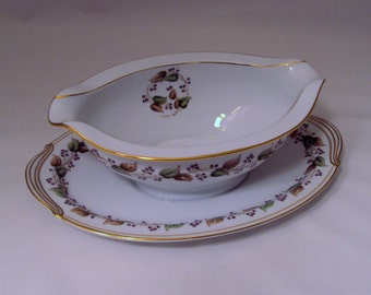 Noritake Cordova Pattern Gravy Boat Attached Underplate Sauce Bowl