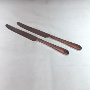 Pair Vintage Wm Rogers & Son International Silver Plate Dinner Knives Exquisite Pattern 1940
