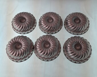 Vintage Small Swirled Cake, Ice Cream, or Jello Aluminum Molds Set of 6 Pans