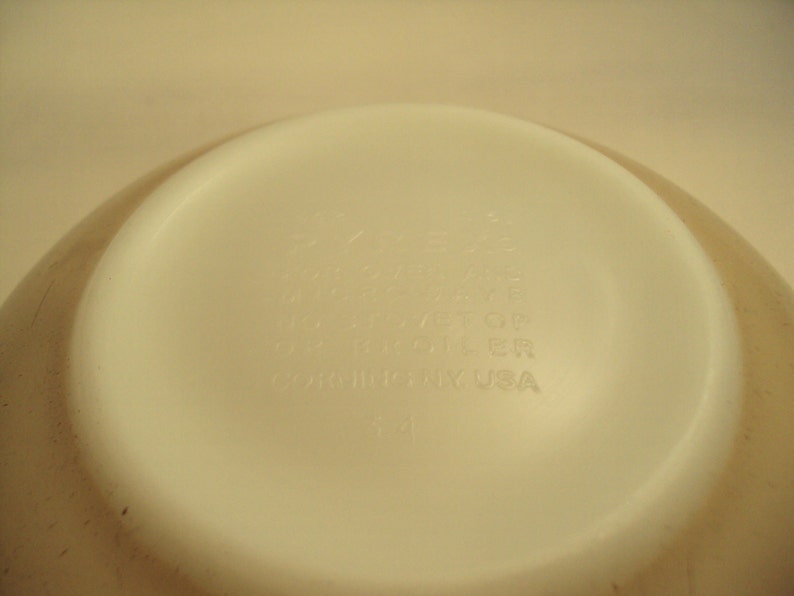 Corning Glass Pyrex Forest Fancies 442 Cinderella Mixing Bowl 1 12 Quart Mushroom