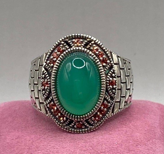 Stunning Sterling Silver Green Stone Ring. Large … - image 7