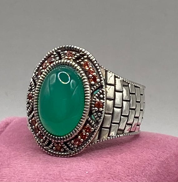 Stunning Sterling Silver Green Stone Ring. Large … - image 1