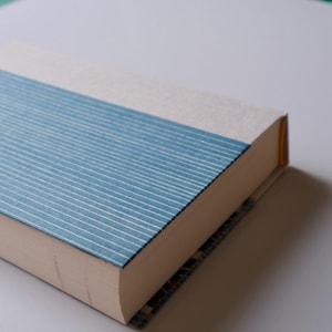 Custom paperback glowup: maak van je favoriete paperback een hardcover