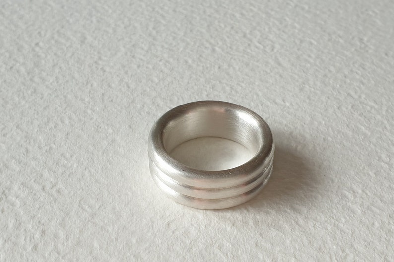 silver ring 3 loops image 3