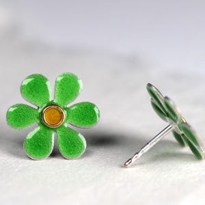 green enamel flowers, ear studs 925 silver 900 gold yellow-green transparent enamelled, fire enamel, goldsmith&#39;s work