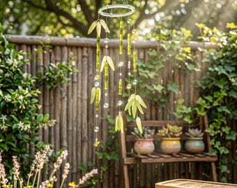 Campanillas de viento Bosque de Bambú Tranquilo / Adorno de luz y sombra de vidrio verde hecho a mano, decoración para el hogar de inspiración zen