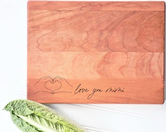Love You Mimi, Personalized Cutting Board with Heart Hands. Mother's Day Gift can be Customized with Any Name (Mum, Mumsy, Mamma, Mom)