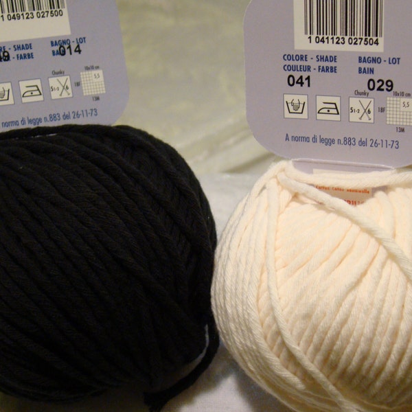 Adriafil NAVY Cotton Blend Chunky Yarn -VENTE - seulement 4,99 USD par balle - Tarif d'expédition fixe.