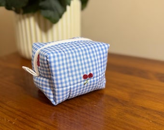 Petite trousse de toilette ; cerises