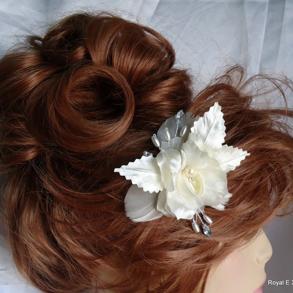 Ivory Flower, Wedding Hair Clip, Ivory Orchid Fascinator, Bridal Hair Accessory, REX16-381